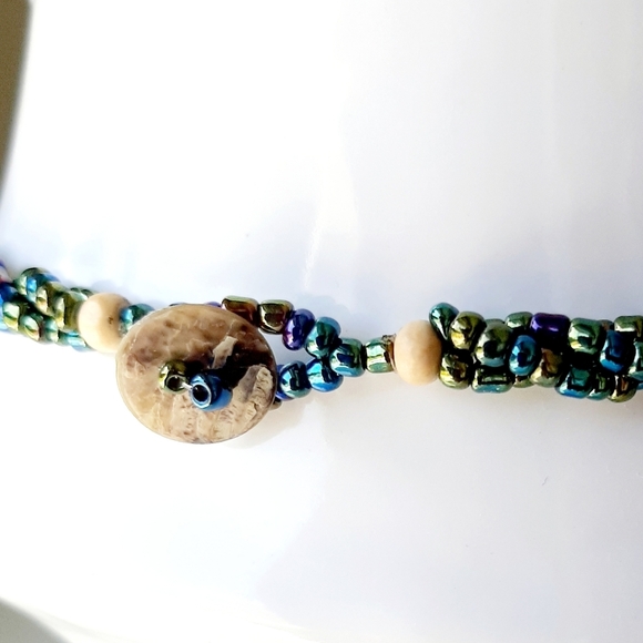 CRUZ ACCESSORIES ABALONE SHELL NECKLACE - Picture 7 of 11